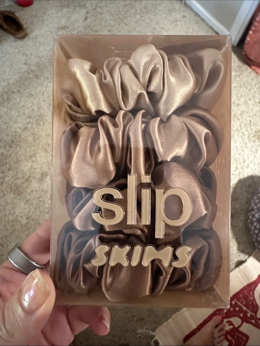 SKIMS Satin Scrunchie Set in Bronze